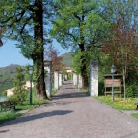 Apartamento Mansarda Fra Monte E