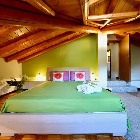 Apartamento Mansarda Fra Monte E Esino Lario