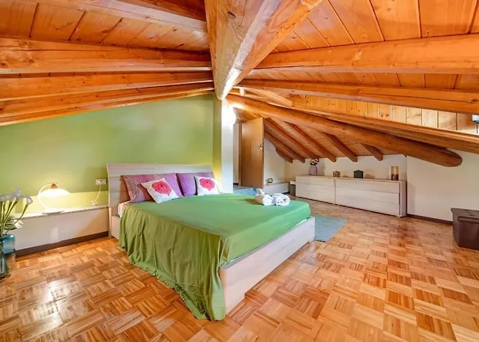 Mansarda Fra Monte E Apartament Esino Lario