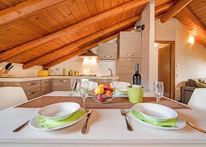 Mansarda Fra Monte E Apartament Esino Lario