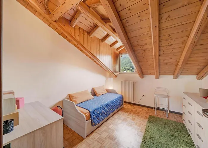 Apartament Mansarda Fra Monte E *