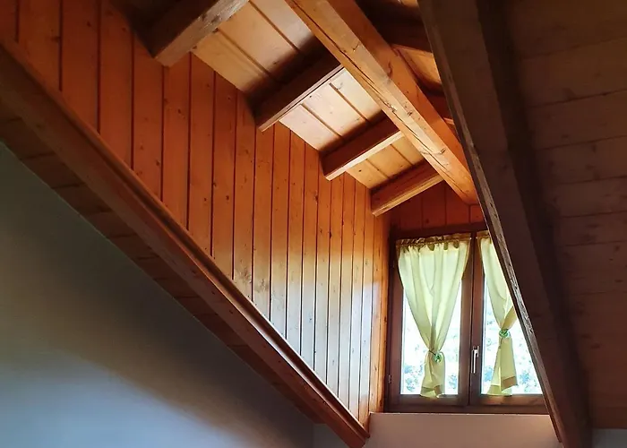 Mansarda Fra Monte E Apartament