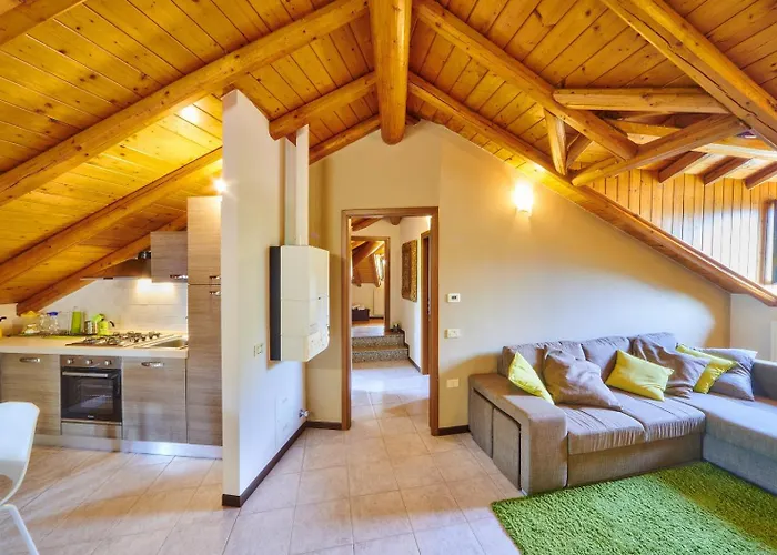 Apartament Mansarda Fra Monte E Esino Lario